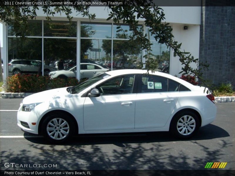 Summit White / Jet Black/Medium Titanium 2011 Chevrolet Cruze LS