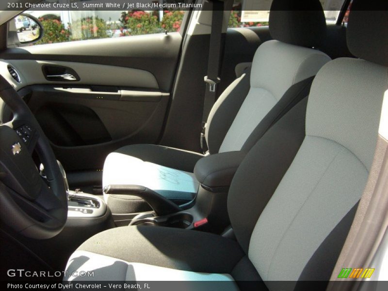 Summit White / Jet Black/Medium Titanium 2011 Chevrolet Cruze LS