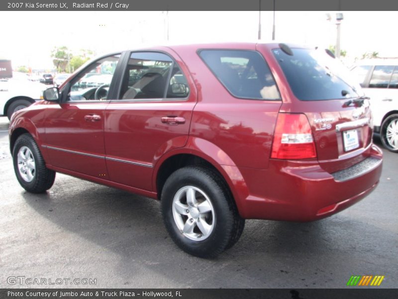 Radiant Red / Gray 2007 Kia Sorento LX