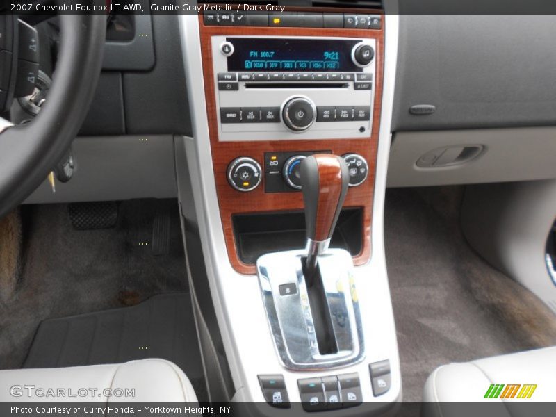 Granite Gray Metallic / Dark Gray 2007 Chevrolet Equinox LT AWD