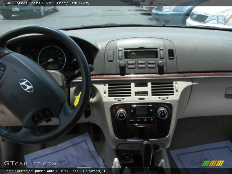 Ebony Black / Gray 2006 Hyundai Sonata GLS V6