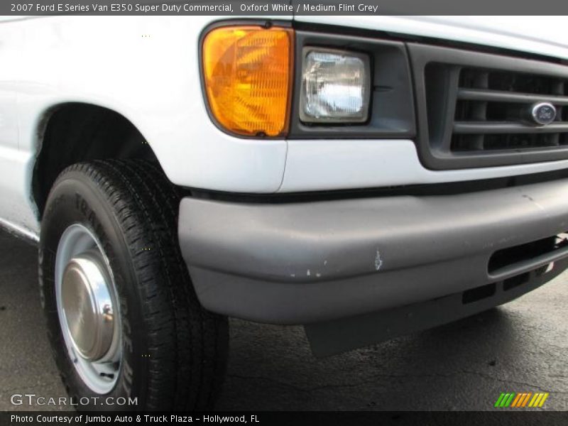 Oxford White / Medium Flint Grey 2007 Ford E Series Van E350 Super Duty Commercial