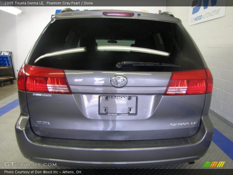 Phantom Gray Pearl / Stone 2005 Toyota Sienna LE
