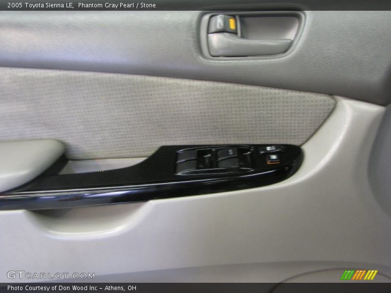 Phantom Gray Pearl / Stone 2005 Toyota Sienna LE