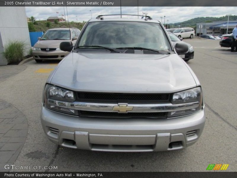 Silverstone Metallic / Ebony 2005 Chevrolet TrailBlazer LS 4x4