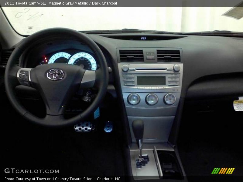 Magnetic Gray Metallic / Dark Charcoal 2011 Toyota Camry SE