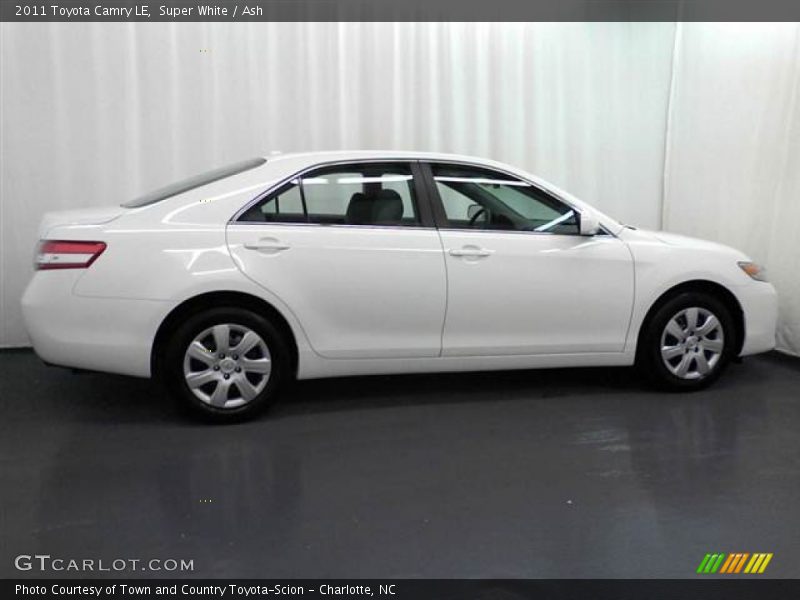Super White / Ash 2011 Toyota Camry LE