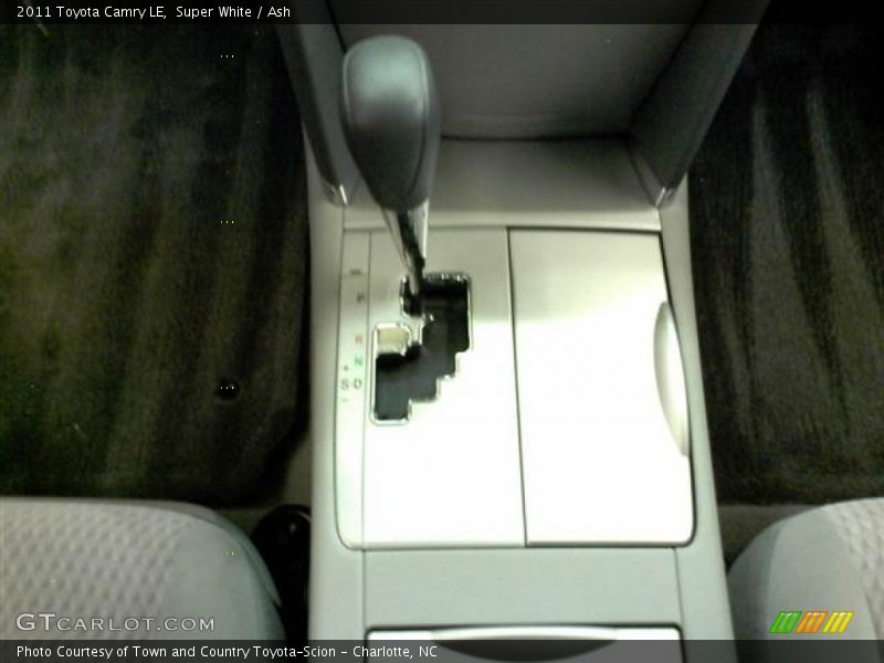 Super White / Ash 2011 Toyota Camry LE