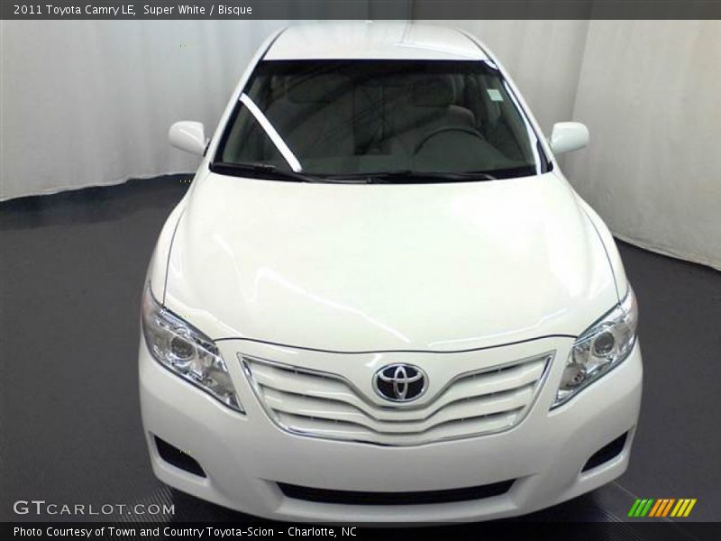 Super White / Bisque 2011 Toyota Camry LE