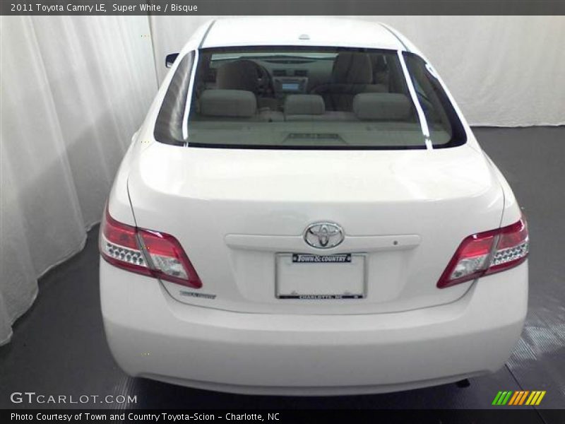 Super White / Bisque 2011 Toyota Camry LE