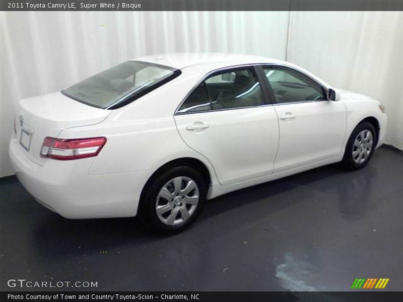 Super White / Bisque 2011 Toyota Camry LE