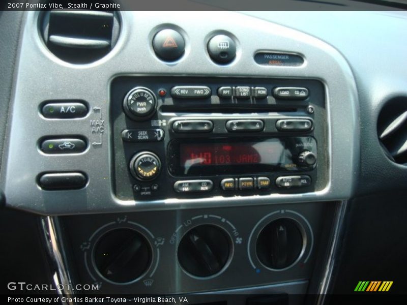 Stealth / Graphite 2007 Pontiac Vibe