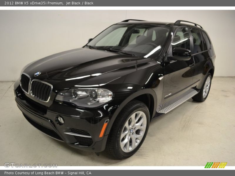 Front 3/4 View of 2012 X5 xDrive35i Premium
