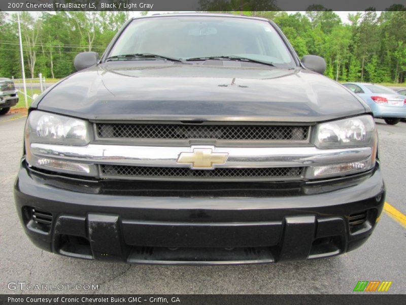 Black / Light Gray 2007 Chevrolet TrailBlazer LS