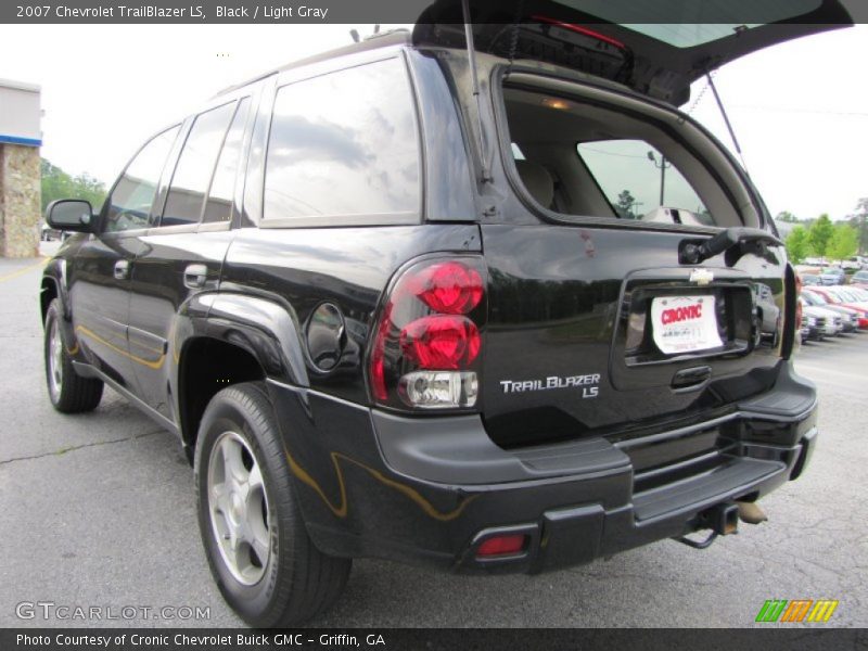 Black / Light Gray 2007 Chevrolet TrailBlazer LS