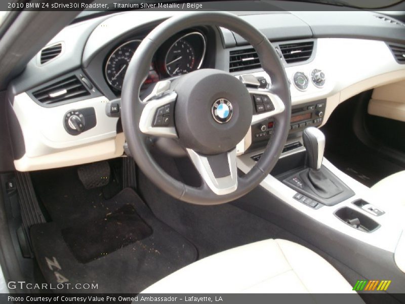 Dashboard of 2010 Z4 sDrive30i Roadster