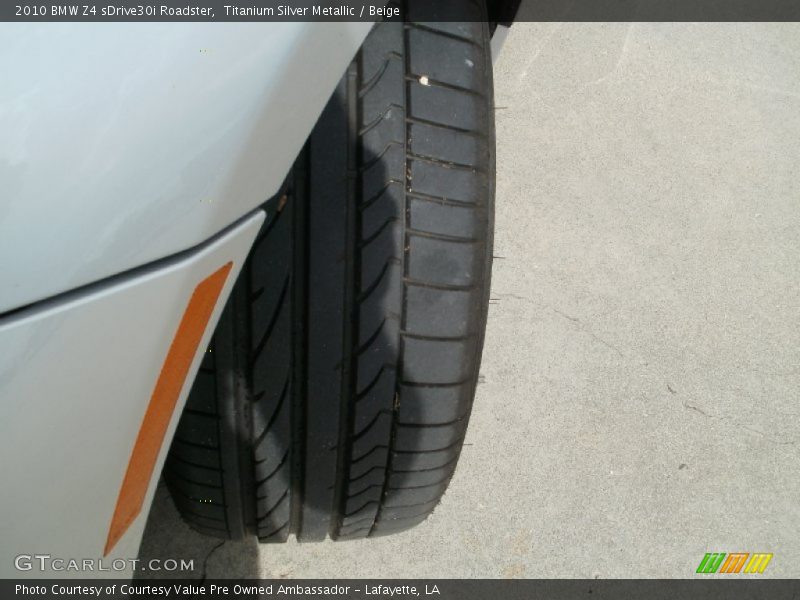 Titanium Silver Metallic / Beige 2010 BMW Z4 sDrive30i Roadster