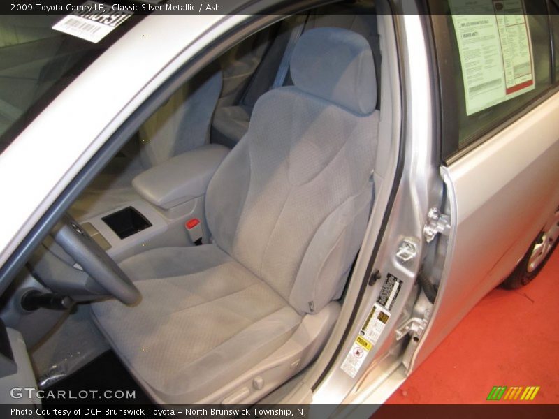 Classic Silver Metallic / Ash 2009 Toyota Camry LE