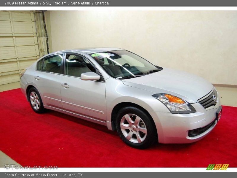 Radiant Silver Metallic / Charcoal 2009 Nissan Altima 2.5 SL