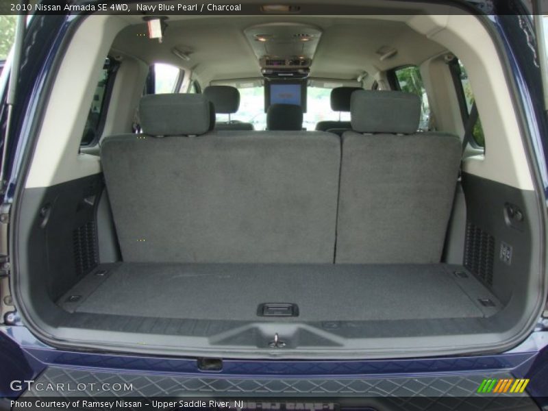  2010 Armada SE 4WD Trunk