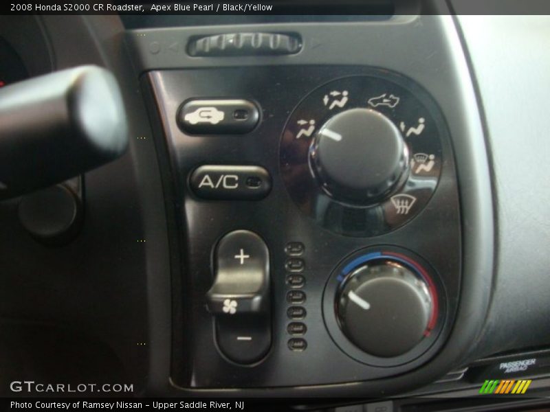 Controls of 2008 S2000 CR Roadster