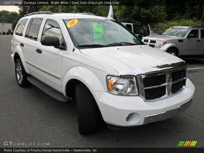 Front 3/4 View of 2007 Durango Limited