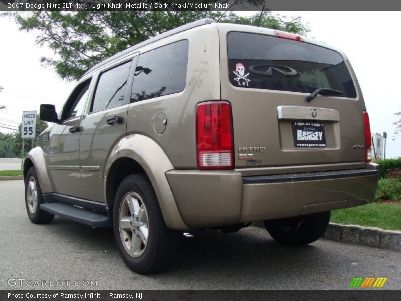 Light Khaki Metallic / Dark Khaki/Medium Khaki 2007 Dodge Nitro SLT 4x4