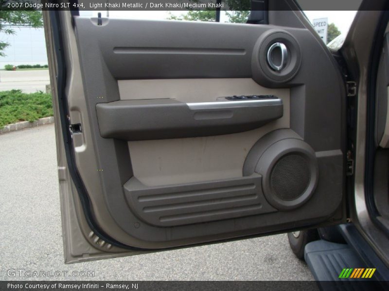 Light Khaki Metallic / Dark Khaki/Medium Khaki 2007 Dodge Nitro SLT 4x4