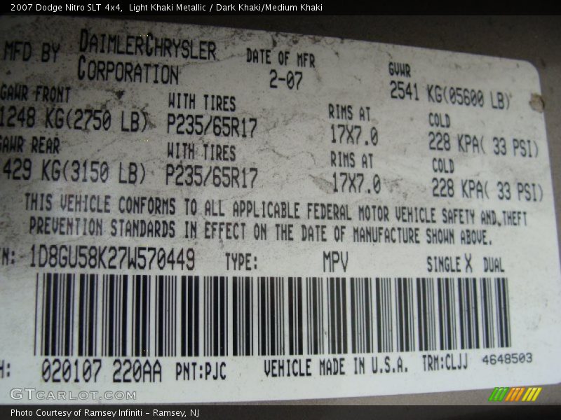 Light Khaki Metallic / Dark Khaki/Medium Khaki 2007 Dodge Nitro SLT 4x4
