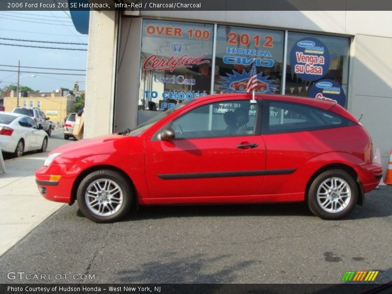 Infra-Red / Charcoal/Charcoal 2006 Ford Focus ZX3 SE Hatchback