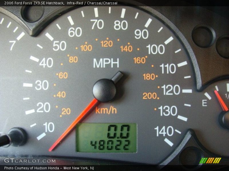 Infra-Red / Charcoal/Charcoal 2006 Ford Focus ZX3 SE Hatchback
