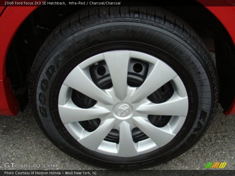  2006 Focus ZX3 SE Hatchback Wheel