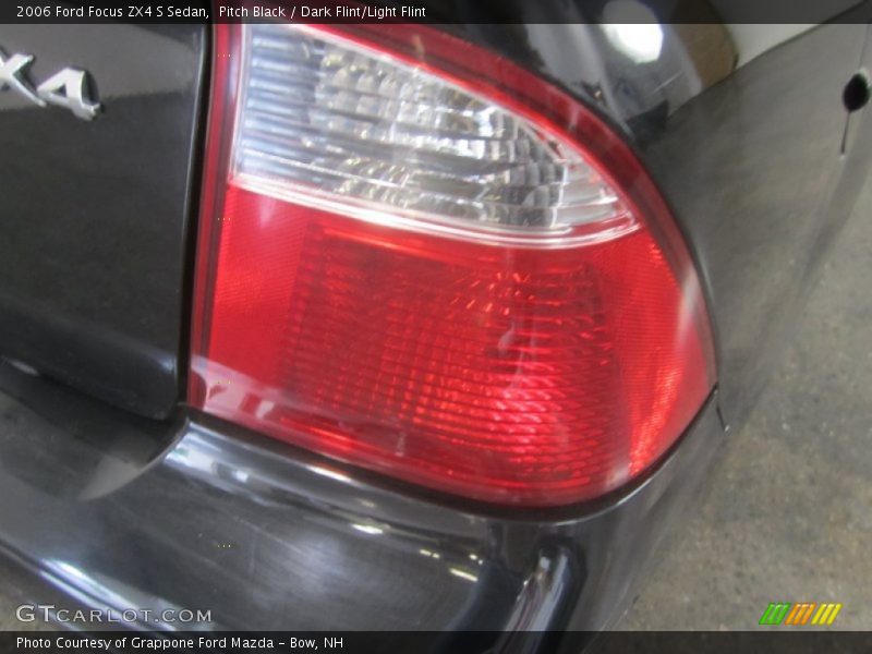 Pitch Black / Dark Flint/Light Flint 2006 Ford Focus ZX4 S Sedan