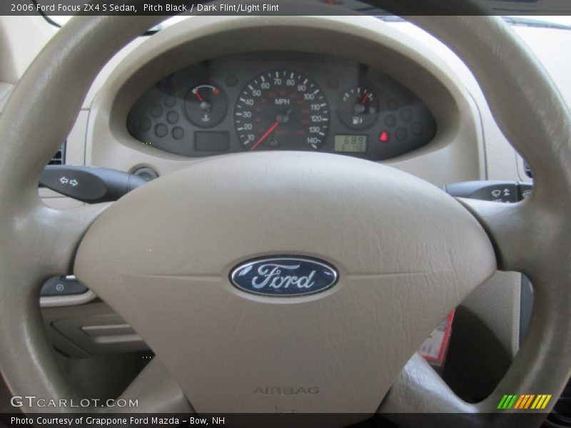 Pitch Black / Dark Flint/Light Flint 2006 Ford Focus ZX4 S Sedan