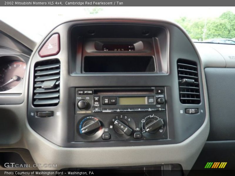 Cambridge Red Pearlescent / Tan 2002 Mitsubishi Montero XLS 4x4