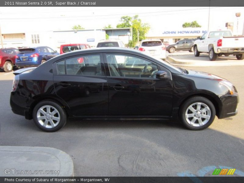 Super Black / Charcoal 2011 Nissan Sentra 2.0 SR