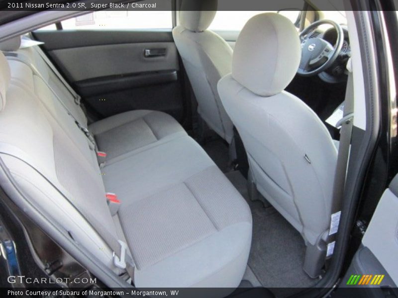 Super Black / Charcoal 2011 Nissan Sentra 2.0 SR