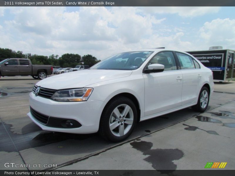 Candy White / Cornsilk Beige 2011 Volkswagen Jetta TDI Sedan