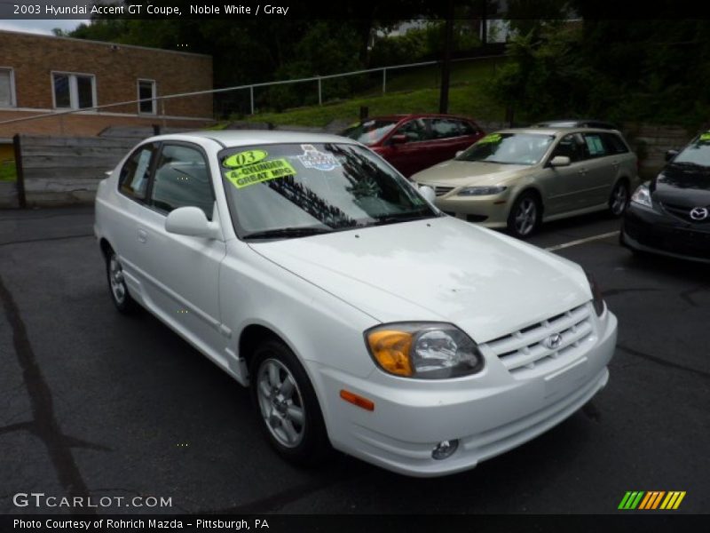 Front 3/4 View of 2003 Accent GT Coupe