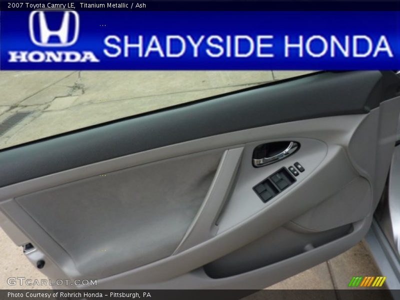 Titanium Metallic / Ash 2007 Toyota Camry LE