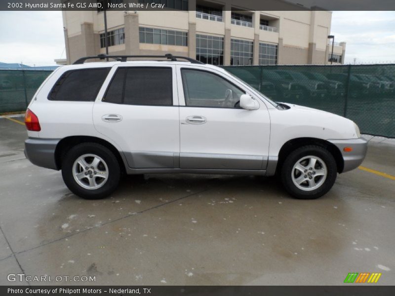 Nordic White / Gray 2002 Hyundai Santa Fe GLS AWD