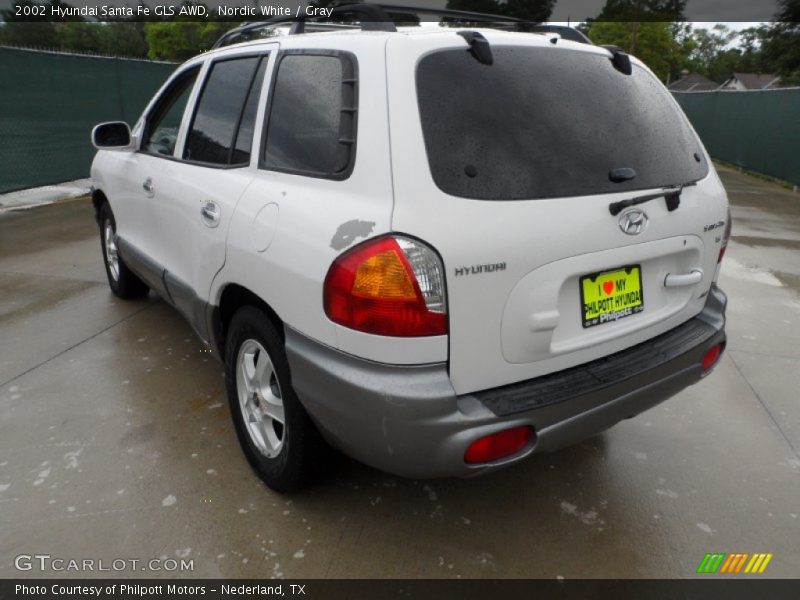 Nordic White / Gray 2002 Hyundai Santa Fe GLS AWD