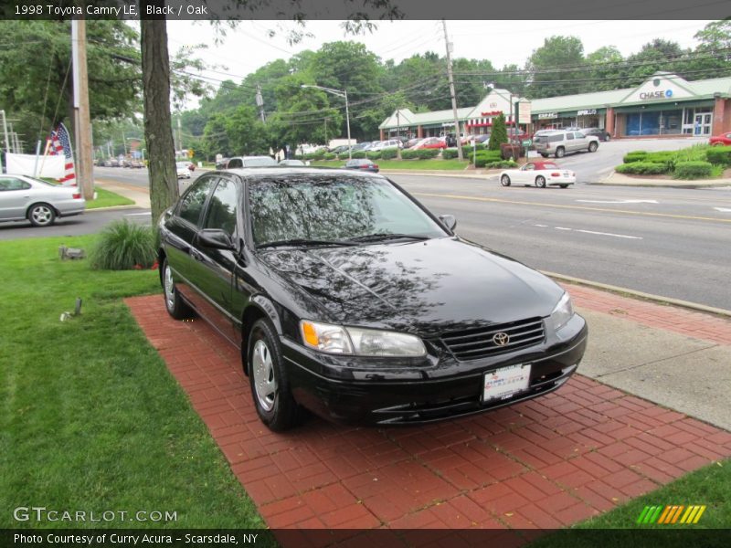 Black / Oak 1998 Toyota Camry LE