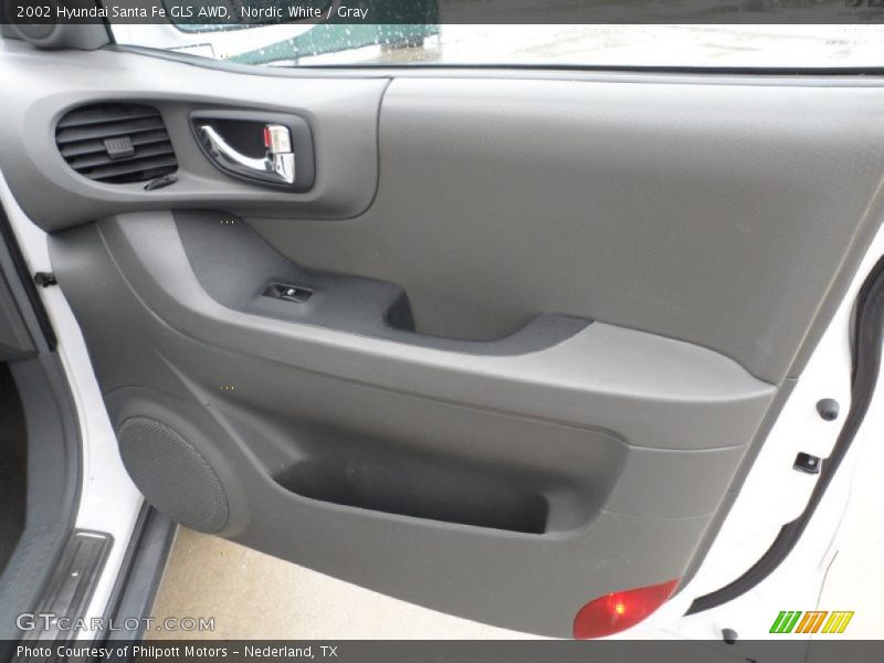 Nordic White / Gray 2002 Hyundai Santa Fe GLS AWD