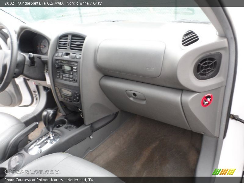 Nordic White / Gray 2002 Hyundai Santa Fe GLS AWD