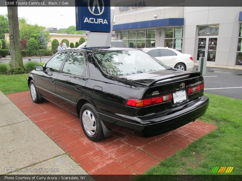 Black / Oak 1998 Toyota Camry LE