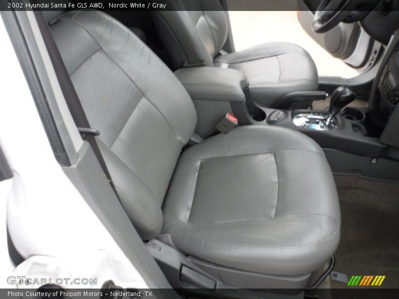 Nordic White / Gray 2002 Hyundai Santa Fe GLS AWD