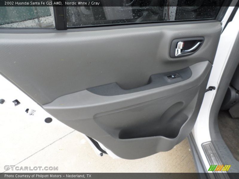 Nordic White / Gray 2002 Hyundai Santa Fe GLS AWD