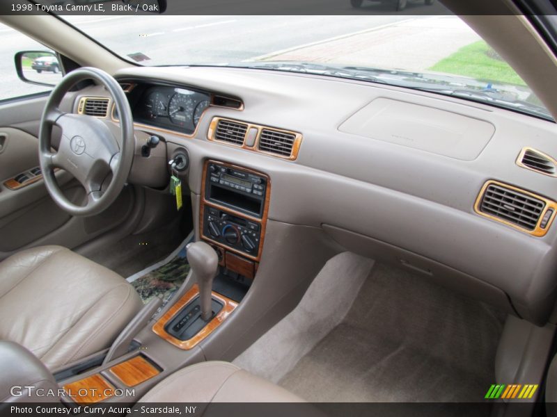 Black / Oak 1998 Toyota Camry LE