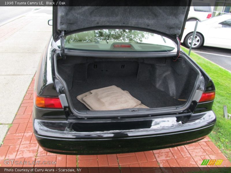 Black / Oak 1998 Toyota Camry LE
